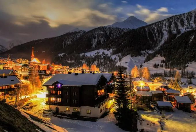 Mammoth Furnished Condominium